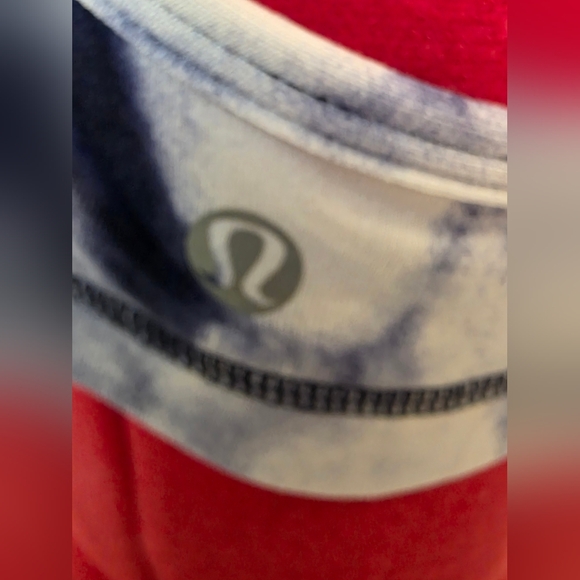 Lululemon Women's Top - Picture 3 of 4